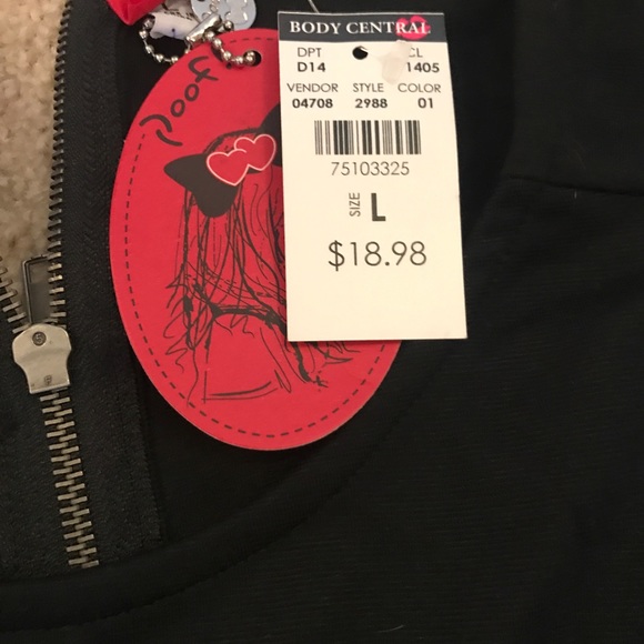 Top - Picture 3 of 3